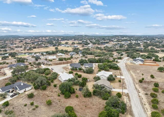 rental at 103 Lh Mabbitt in Blanco, TX — photo 4