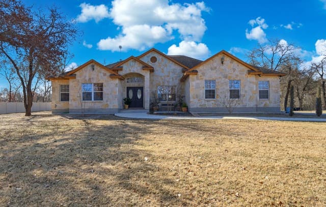 3-bedroom home for sale at 228 County Road 6864 in Natalia TX