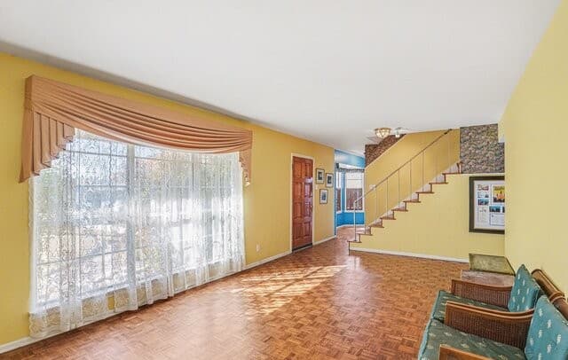 4-bedroom rental at 207 Coronet in San Antonio, TX — photo 4
