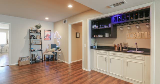 3-bedroom rental at 7500 Callaghan Rd Unit 236 in San Antonio, TX — photo 5