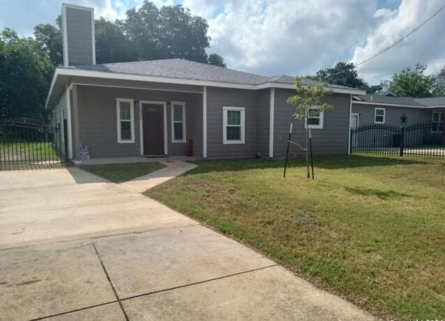 3-bedroom rental at 2826 Christian in San Antonio, TX — photo 1