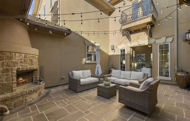 4-bedroom rental at 3827 Luz Del Faro in San Antonio, TX — photo 2