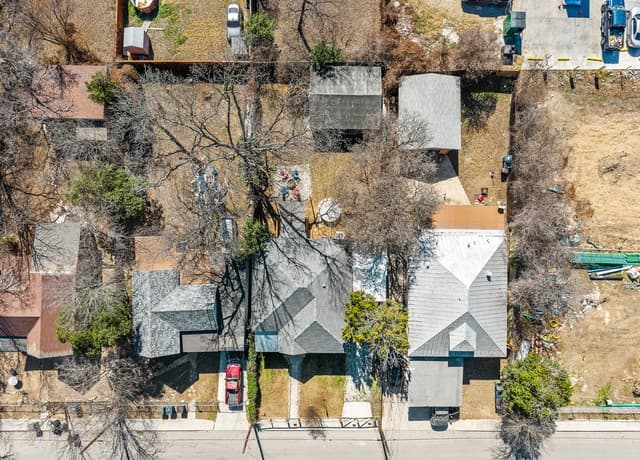 3-bedroom rental at 318 Belmont in San Antonio, TX — photo 3