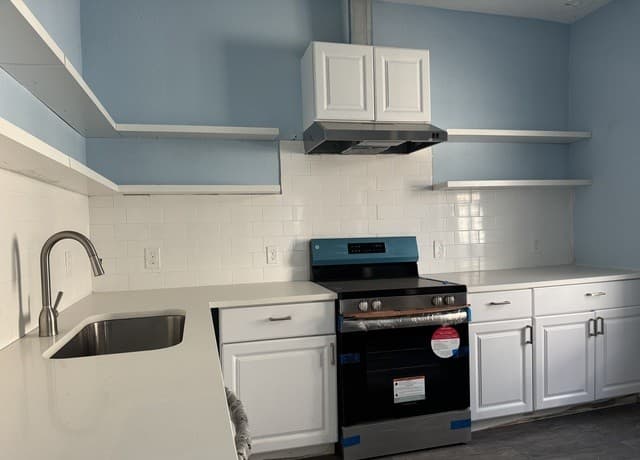 2-bedroom rental at 118 Cant Stop in San Antonio, TX — photo 2