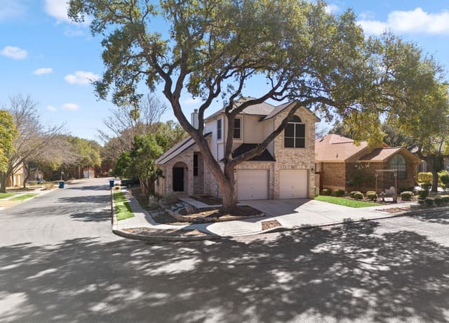 3-bedroom rental at 8814 Lost Arbor Cir in San Antonio, TX — photo 1