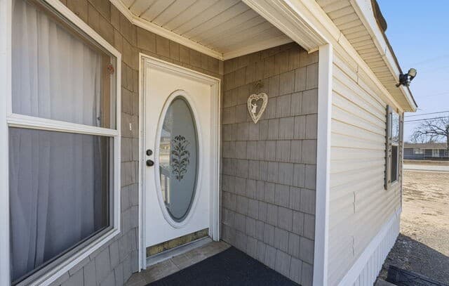 3-bedroom rental at 708 Mesquite in Jourdanton, TX — photo 4