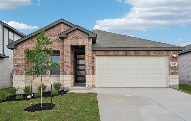 3-bedroom rental at 9907 Briceway Gap in San Antonio, TX — photo 1
