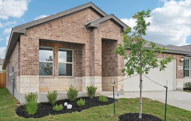 3-bedroom rental at 9907 Briceway Gap in San Antonio, TX — photo 2