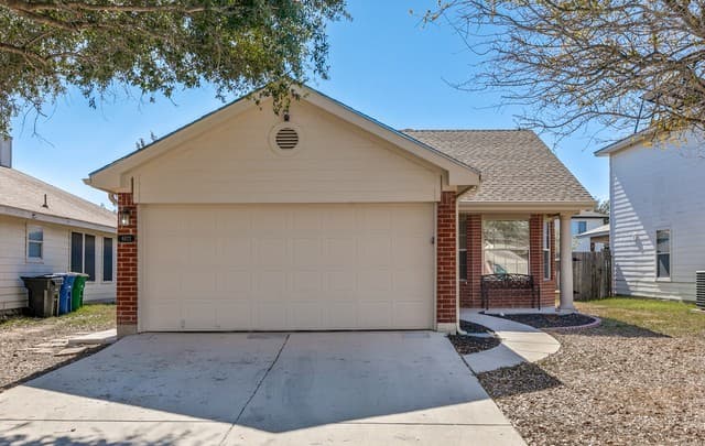 3-bedroom rental at 6822 Freedom Ridge in San Antonio, TX — photo 1