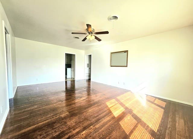 3-bedroom rental at 4703 Chedder Dr. in San Antonio, TX — photo 4