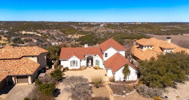 3-bedroom rental at 436 Paradise point in Boerne, TX — photo 2