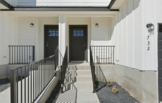 rental at 728 Abigail Alley in San Antonio, TX — photo 2