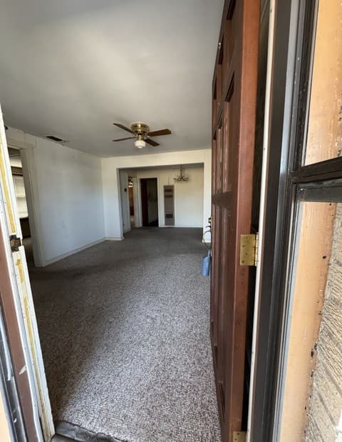 3-bedroom rental at 13544 S Ih 35 in Von Ormy, TX — photo 5