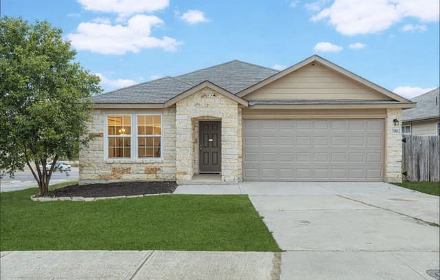 4-bedroom rental at 7002 Pandora Way in San Antonio, TX — photo 2