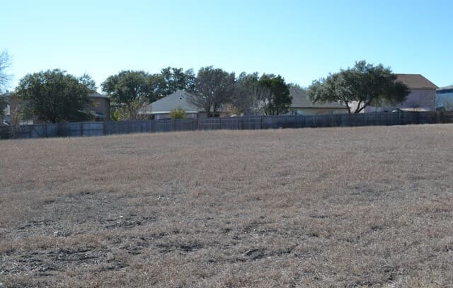 rental at 815 Toepperwein in Converse, TX — photo 1