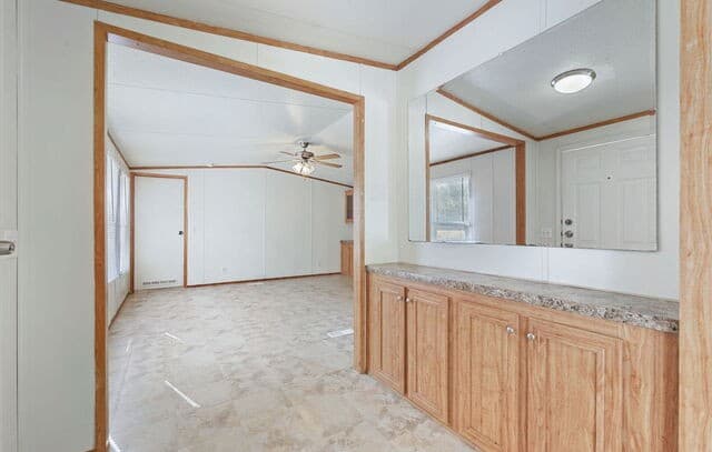 3-bedroom rental at 1606 Terrell in San Antonio, TX — photo 3