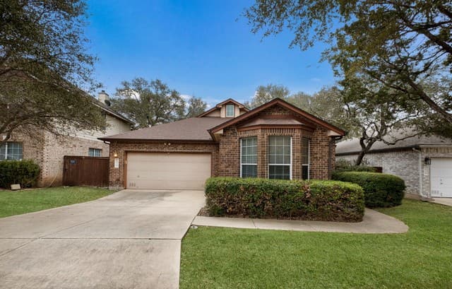 2-bedroom rental at 18710 Rogers Pass in San Antonio, TX — photo 4