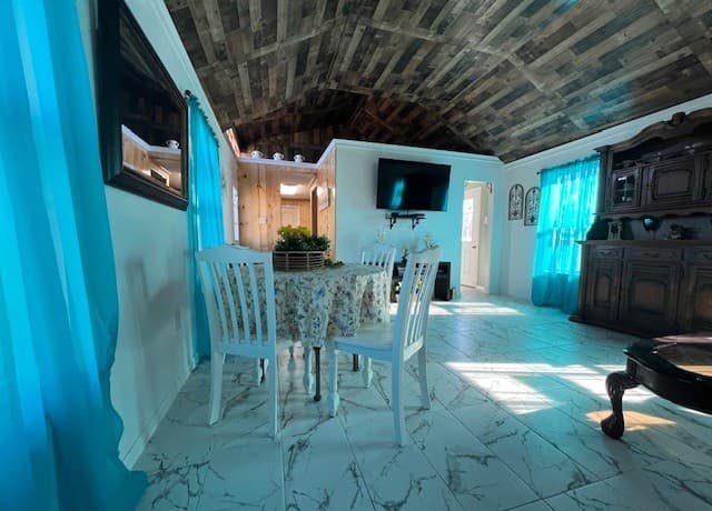1-bedroom rental at 3088 County Road 442 in Stockdale, TX — photo 4