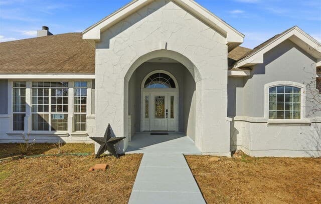 rental at 6695 Fm 3175 in Somerset, TX — photo 3