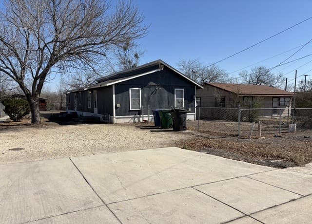 rental at 8814 Wilma Jean in San Antonio, TX — photo 4