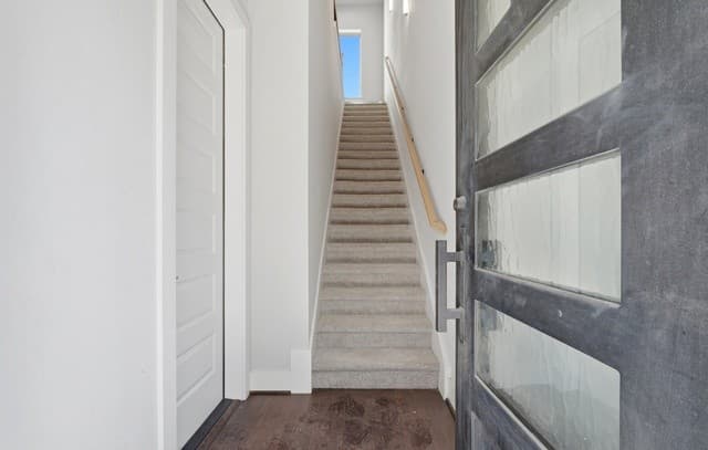 3-bedroom rental at 1817 N St Marys St Unit 301 in San Antonio, TX — photo 4