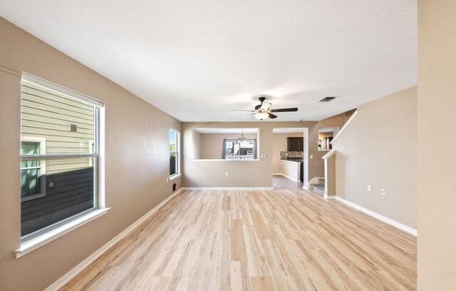 4-bedroom rental at 7454 Bluebonnet Bay in San Antonio, TX — photo 3