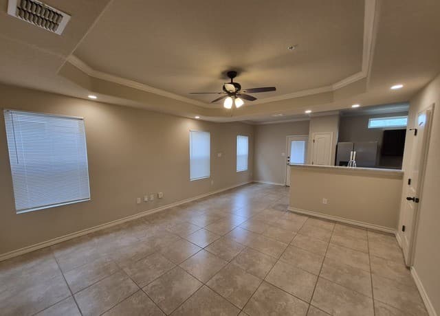 3-bedroom rental at 6506 Marcel Way Unit 104 in San Antonio, TX — photo 2