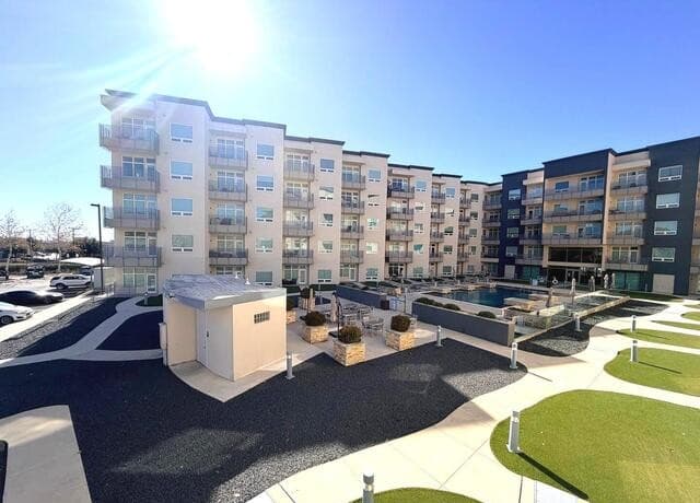 3-bedroom rental at 17902 La Cantera Pkwy Unit 201 in San Antonio, TX — photo 1