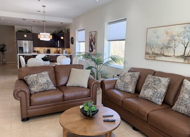 3-bedroom rental at 17902 La Cantera Pkwy Unit 201 in San Antonio, TX — photo 5