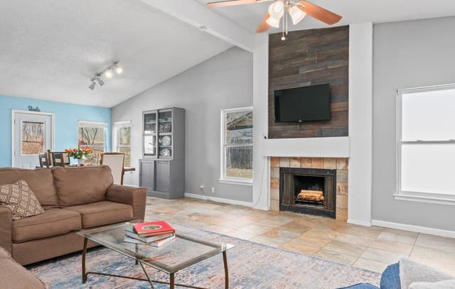 3-bedroom rental at 5323 Vista Run in San Antonio, TX — photo 5