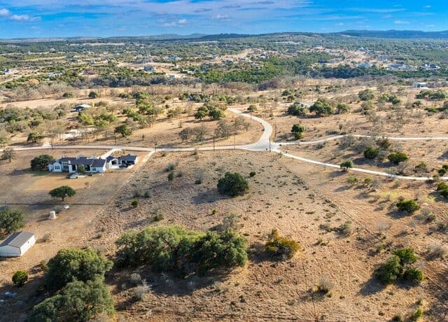 rental at 10 Taylor Ridge in Boerne, TX — photo 2