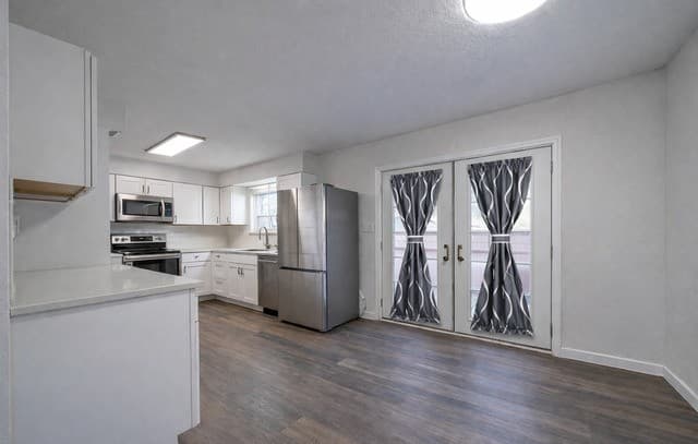 2-bedroom rental at 2408 Wild Turkey Unit 1 in San Antonio, TX — photo 5