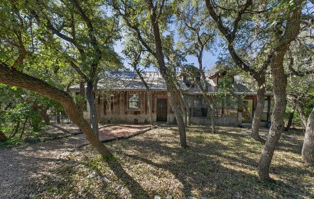 4-bedroom rental at 218 Whitworth in Boerne, TX — photo 2