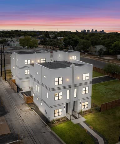 rental at 1735 W Gramercy Pl #201/301/302 in San Antonio, TX — photo 1