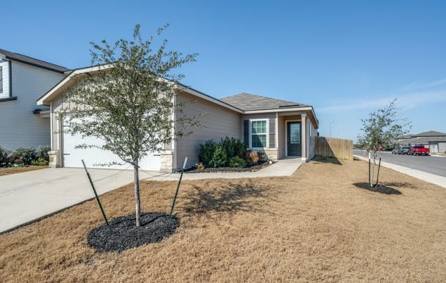 3-bedroom rental at 11503 Lazybird in San Antonio, TX — photo 1