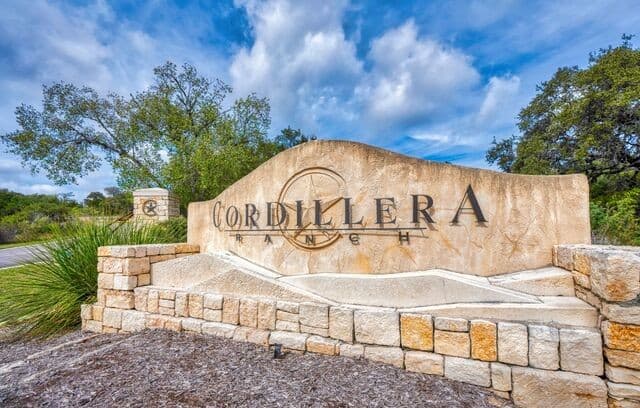 rental at 140 Hawkeye Lane in Boerne, TX — photo 1