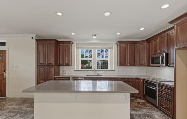 Home for sale at 623 Leigh St in San Antonio, TX — photo 3
