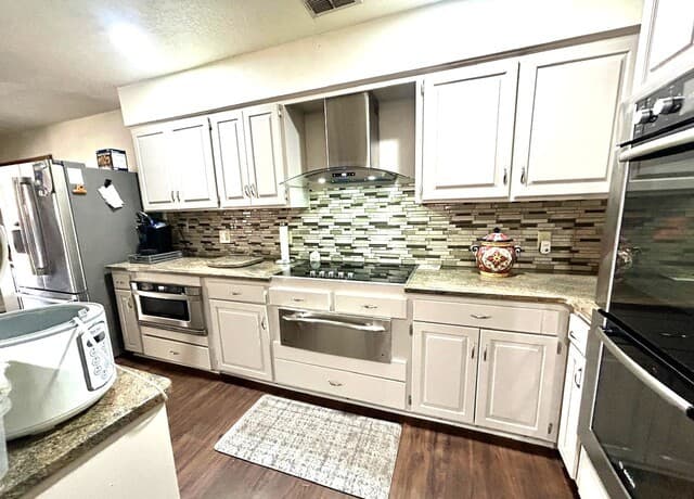 4-bedroom rental at 6302 Port Royal in San Antonio, TX — photo 4