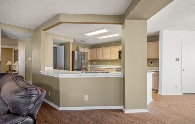 4-bedroom rental at 7318 Raintree in San Antonio, TX — photo 5