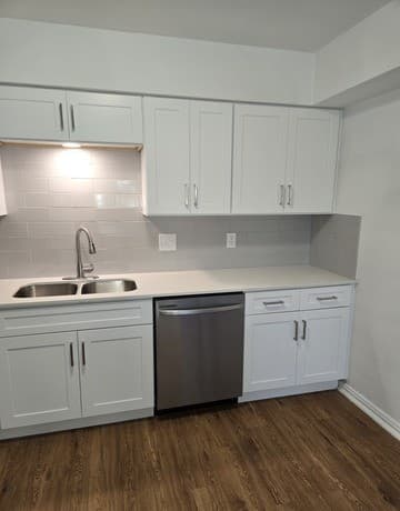 2-bedroom rental at 231 Silver Sands Unit 5 in San Antonio, TX — photo 5