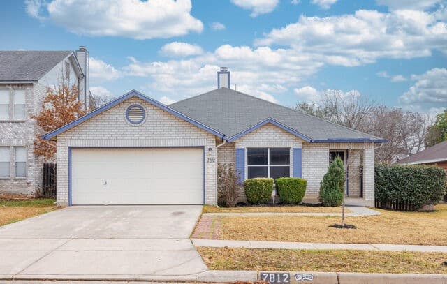 3-bedroom rental at 7812 Forest Dream in Live Oak, TX — photo 1