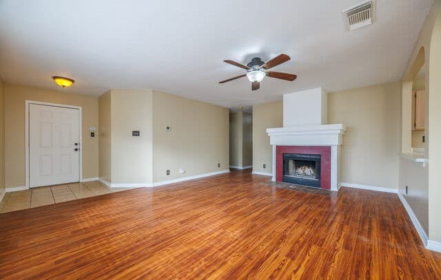 3-bedroom rental at 7812 Forest Dream in Live Oak, TX — photo 4