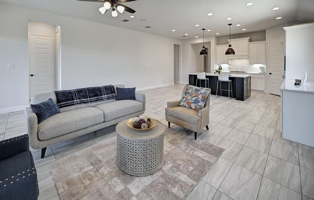4-bedroom rental at 24118 Sidehill Lie in San Antonio, TX — photo 2
