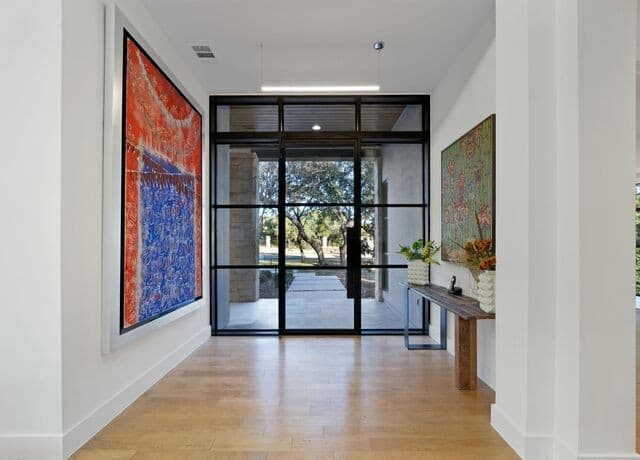 5-bedroom rental at 2 Via Aragon in San Antonio, TX — photo 3