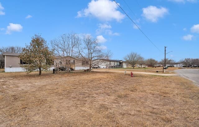 4-bedroom rental at 17402 Fx Ball in Elmendorf, TX — photo 2
