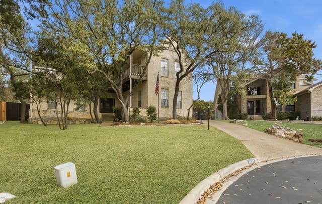 4-bedroom rental at 6807 Arrow Way in San Antonio, TX — photo 2