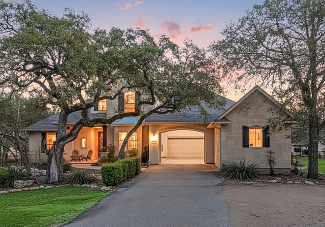 5-bedroom rental at 499 River Way in Spring Branch, TX — photo 1