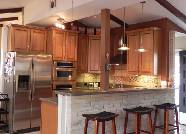 4-bedroom rental at 4406 Monaco in San Antonio, TX — photo 3
