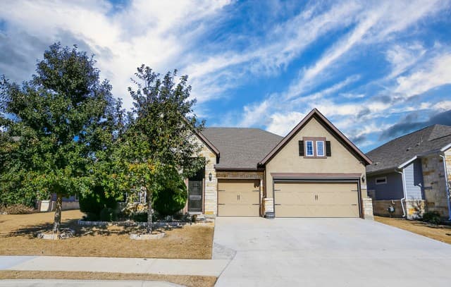 3-bedroom rental at 12017 Garden Shoot in Schertz, TX — photo 2