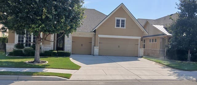 3-bedroom rental at 9108 Trail Stem in Schertz, TX — photo 1